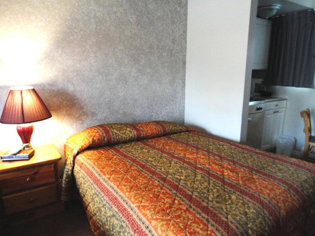 Blue Stream Motel Vernon Dış mekan fotoğraf